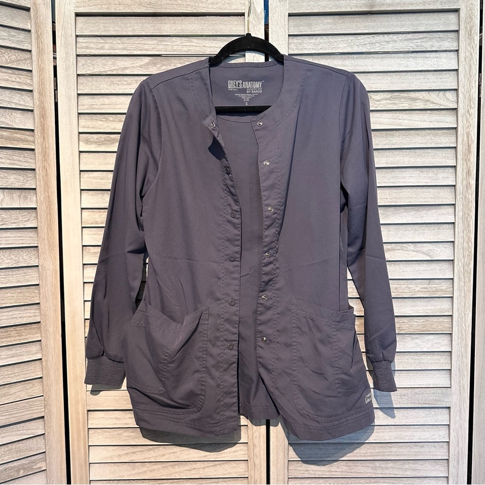 Grey’s Anatomy scrub jacket